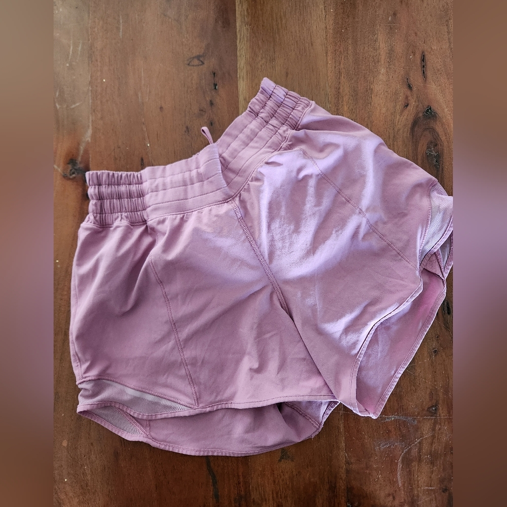 Lululemon Hotty Hot Shorts size
